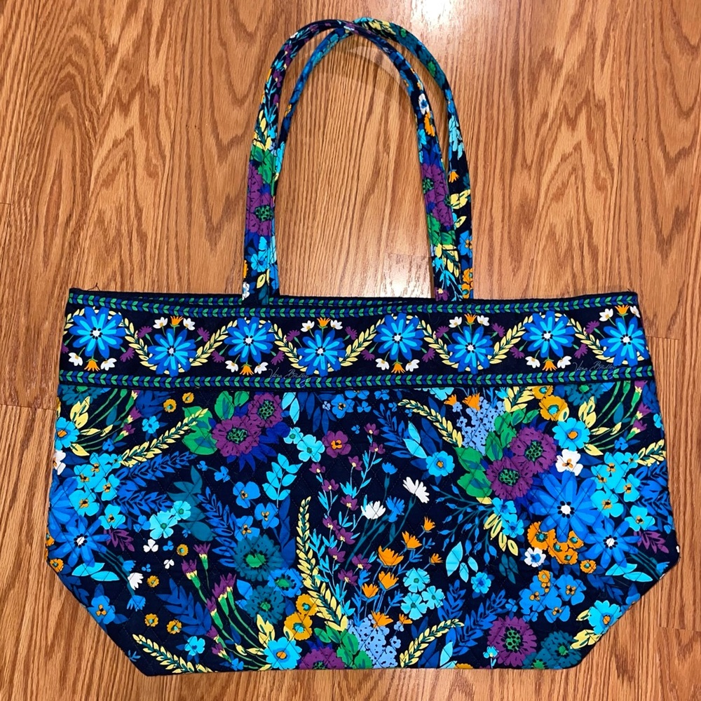 Large Vera Bradley Blue Colorful Floral Paisley Tote Bag - Picture 2 of 12
